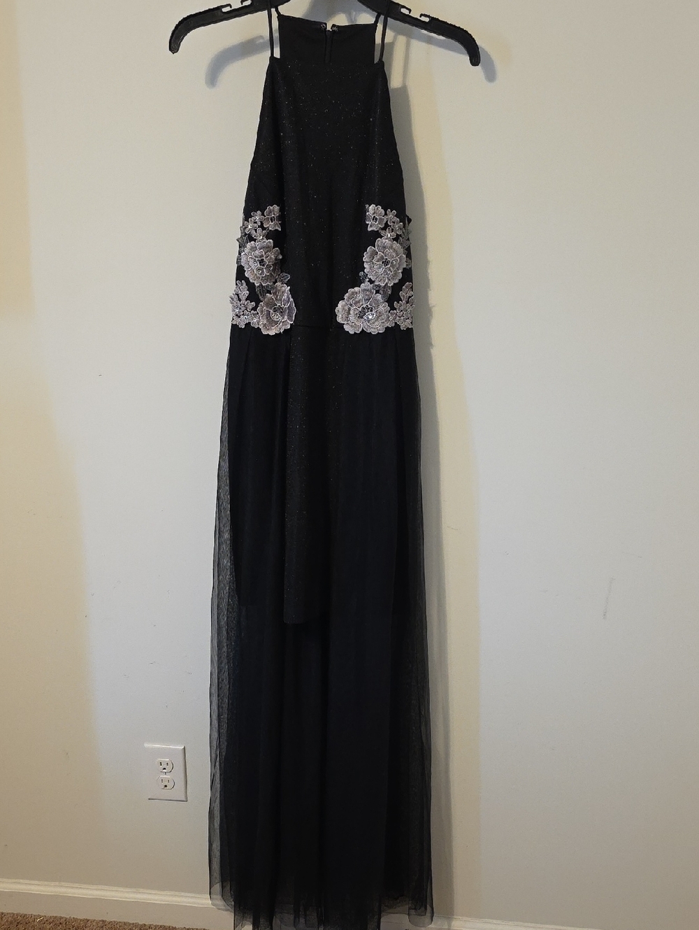 Black Sleeveless Evening Or Prom Gown with Silver Floral Appliqué Size Large
